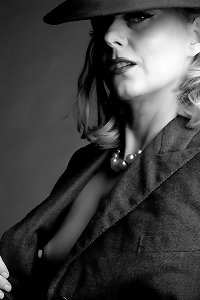 aged duo clothespins