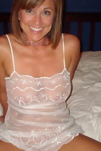 gorgeous black-haired Mom-I-would-Like-to-Fuck rides beautiful ebony man rod