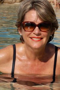 an cunts of a man loving his giant man meat on camera